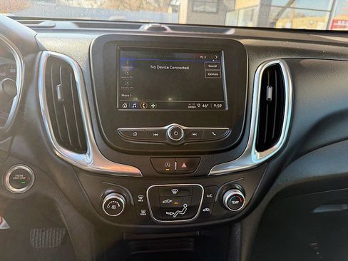 Used 2022 Chevrolet Equinox LT FWD image 15