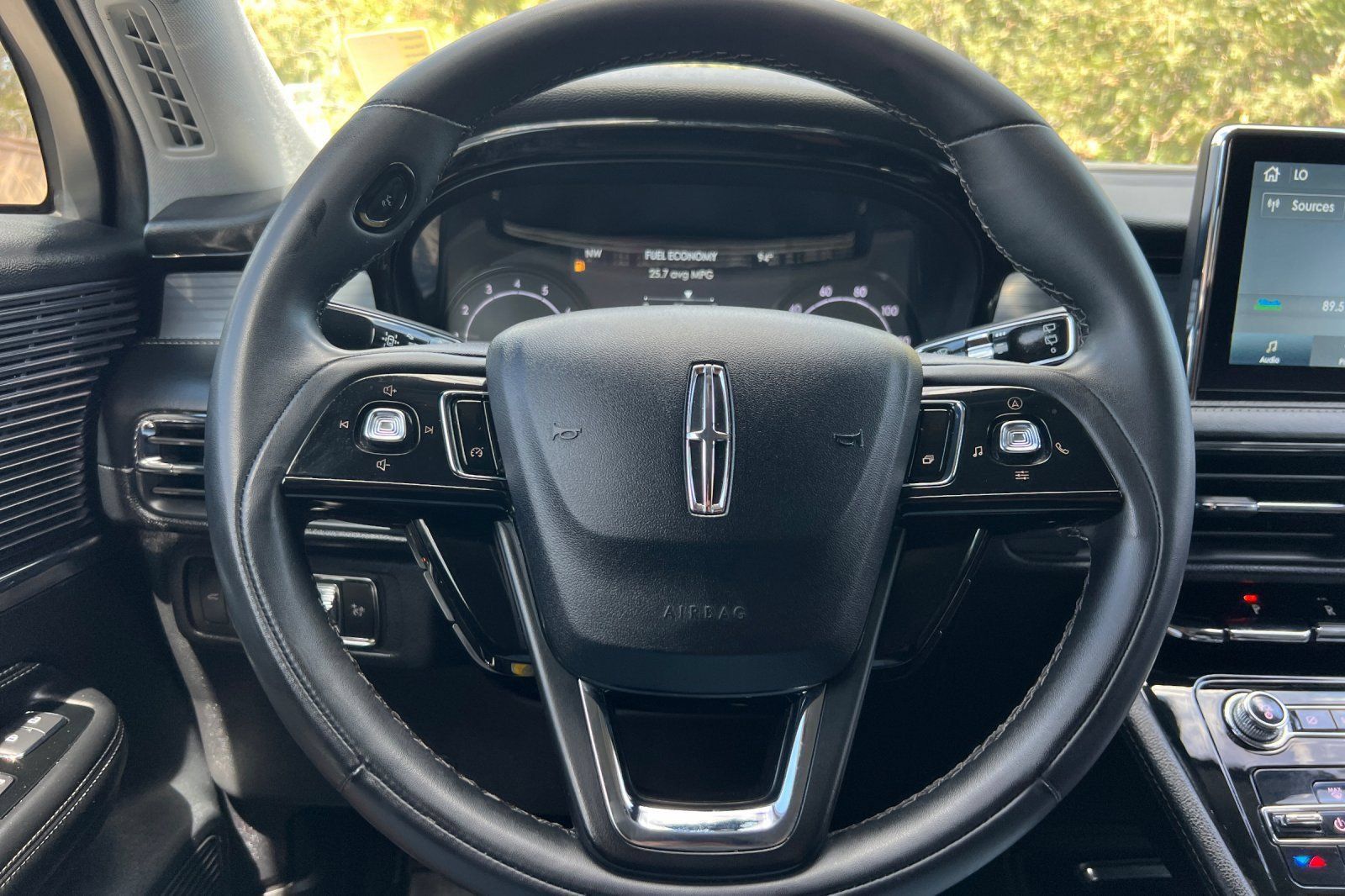 Used 2022 Lincoln Corsair FWD image 23