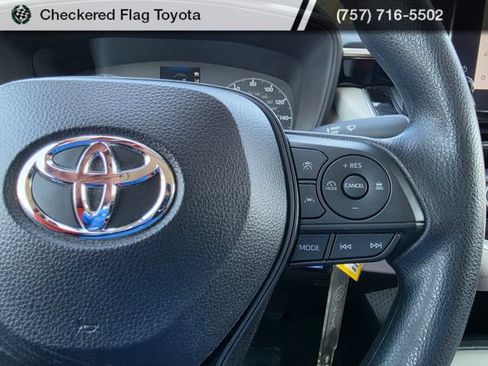Used 2024 Toyota Corolla LE FWD image 15