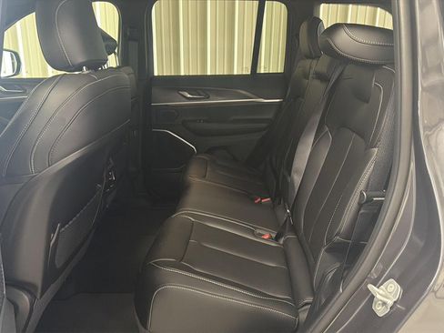 New 2026 Jeep Grand Cherokee Limited w/ Limited Altitude Package image 14