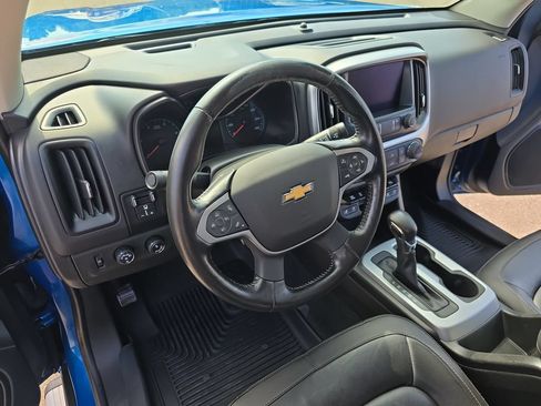 Certified 2022 Chevrolet Colorado LT w/ Luxury Package AWD/4WD image 16