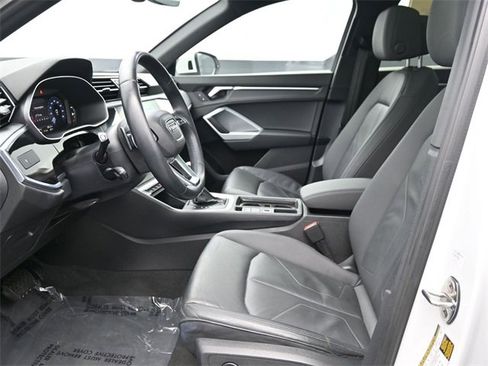 Used 2021 Audi Q3 2.0T Premium w/ Convenience Package image 10