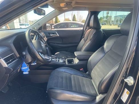 Used 2022 Mitsubishi Outlander SE AWD/4WD image 7