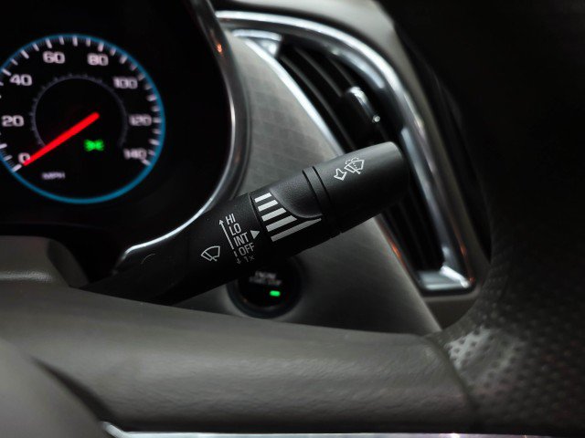 Used 2020 Chevrolet Malibu LT FWD image 22
