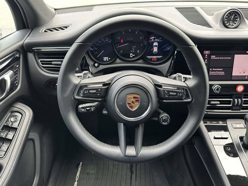 Certified 2026 Porsche Macan AWD/4WD image 16