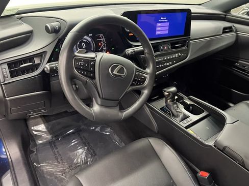 Certified 2023 Lexus ES 300h w/ Premium Package FWD image 16