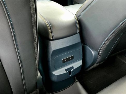 Certified 2025 Ford Maverick Lobo AWD/4WD image 12
