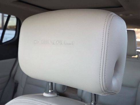 Used 2019 GMC Acadia Denali w/ Technology Package image 48