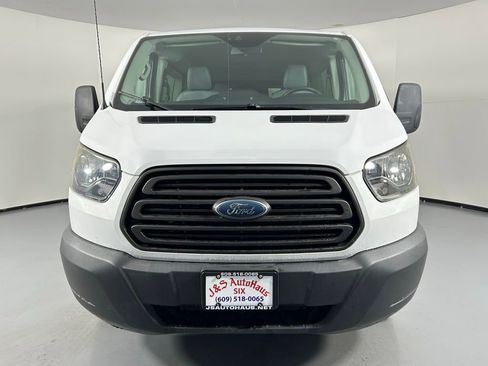Used 2018 Ford Transit 150 XL image 2