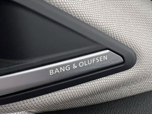 Used 2025 Acura MDX w/ Technology Package image 17