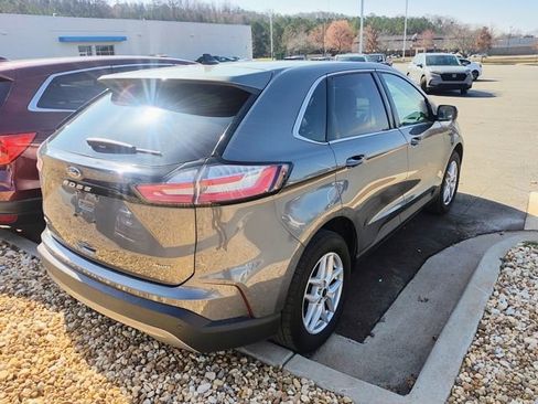 Used 2024 Ford Edge SEL image 4