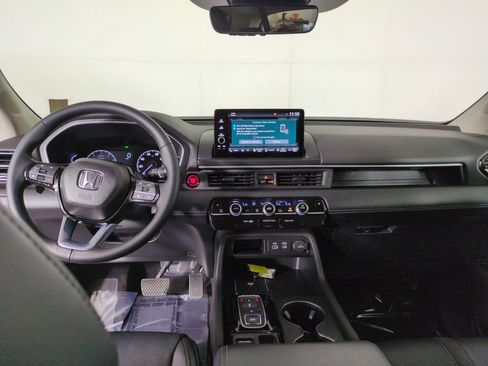 Used 2024 Honda Pilot EX-L image 12