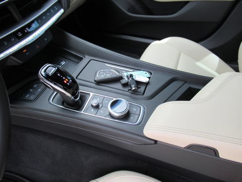 Used 2023 Cadillac CT5 Luxury RWD image 18