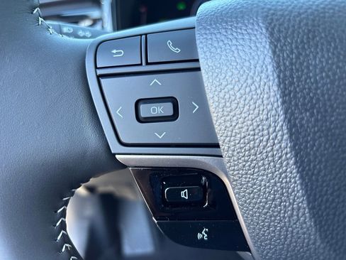 New 2026 Toyota Camry SE w/ Convenience Package image 14