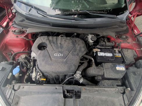 Used 2016 Hyundai Veloster w/ Option Group 02 FWD image 11
