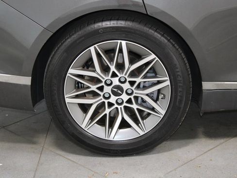 Used 2025 Genesis G80 2.5T AWD/4WD image 12