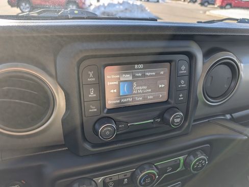 Used 2018 Jeep Wrangler Unlimited Sport S image 20