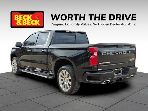 Used 2021 Chevrolet Silverado 1500 High Country w/ Technology Package image 3