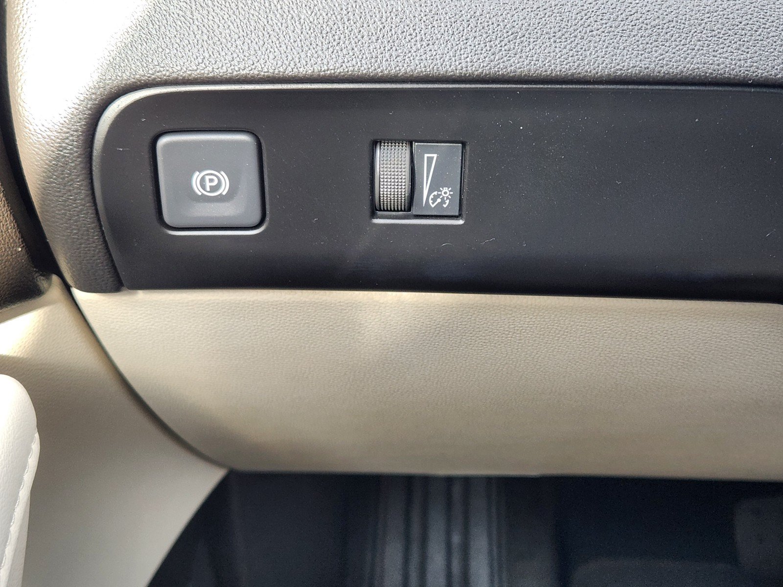 Used 2023 Buick Enclave Essence w/ Experience Buick Package FWD image 20
