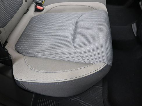 Used 2025 Subaru Forester Premium AWD/4WD image 16