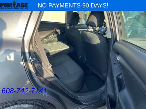 Used 2011 Toyota Matrix FWD image 21