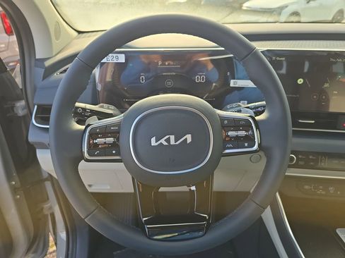 New 2026 Kia Carnival EX image 30