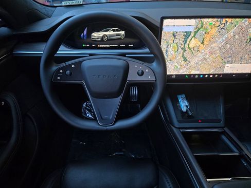 Used 2025 Tesla Model S AWD/4WD image 14