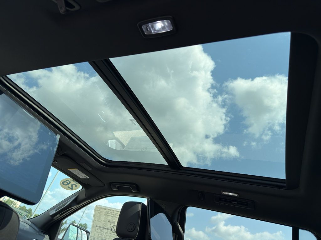 New 2026 Chevrolet Tahoe Premier AWD/4WD image 37