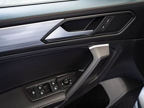 Used 2022 Volkswagen Tiguan S image 21