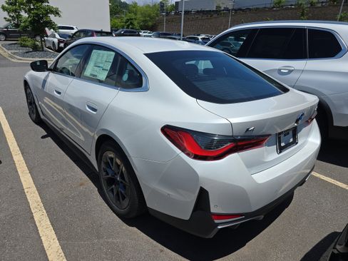 New 2026 BMW i4 xDrive40i w/ Premium Package AWD/4WD image 3