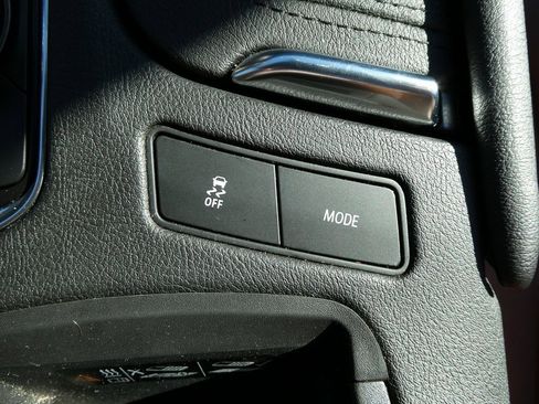 Used 2020 Cadillac XT5 Premium Luxury image 23