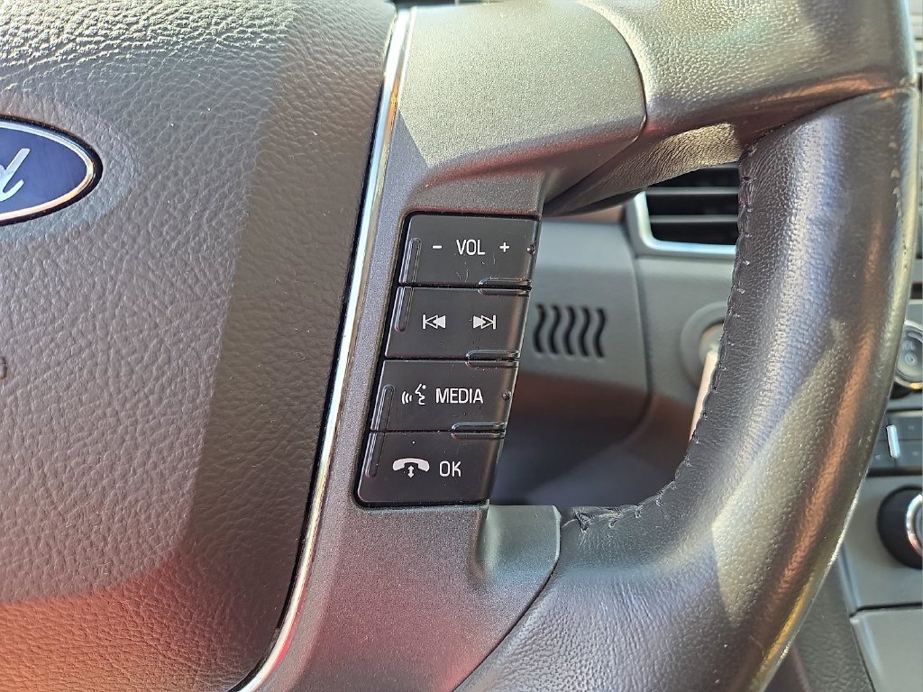 Used 2011 Ford Taurus SEL w/ 201A Rapid Spec Order Code FWD image 22