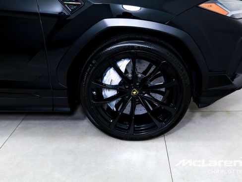 Used 2024 Lamborghini Urus S AWD/4WD image 37