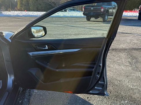Used 2022 Nissan Maxima SV w/ Floor Mat Group image 25