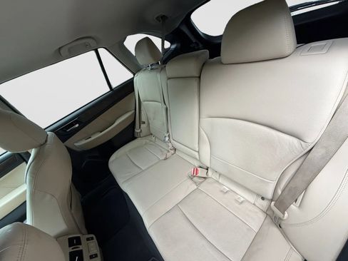 Used 2019 Subaru Outback 2.5i Limited AWD/4WD image 15