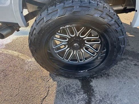 Used 2019 Ford F150 Platinum w/ Equipment Group 701A Luxury image 54