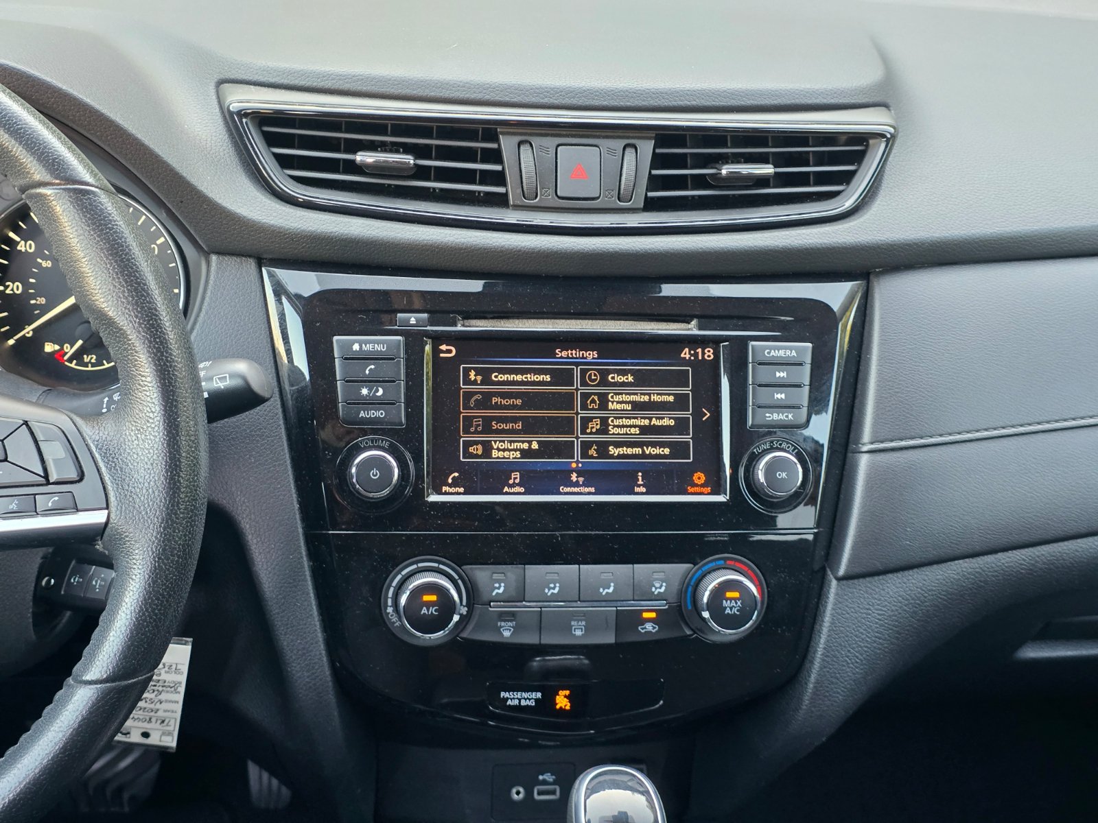 Used 2020 Nissan Rogue S w/ Special Edition Package FWD image 16