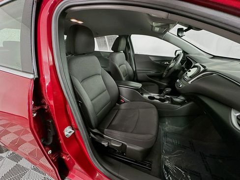 Used 2024 Chevrolet Malibu LT image 35