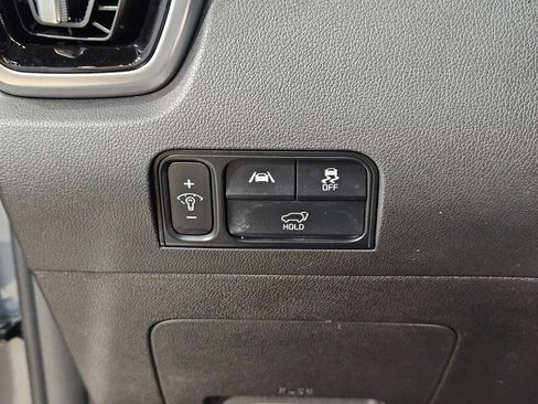 Used 2023 Kia Sorento SX AWD/4WD image 26