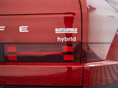 Used 2024 Hyundai Santa Fe SEL FWD image 9