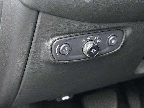 Used 2020 Chevrolet Equinox Premier image 15