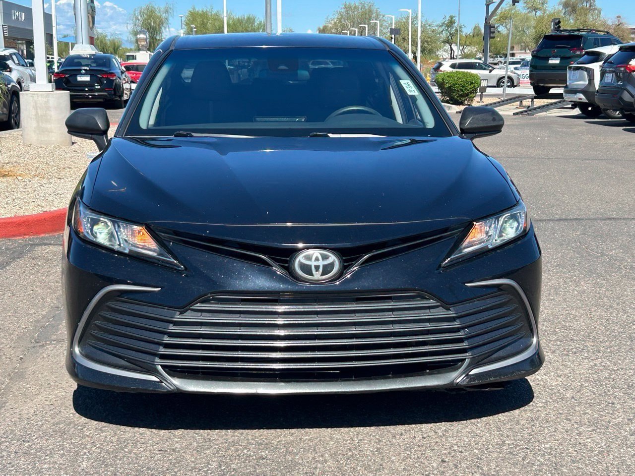 Used 2022 Toyota Camry LE w/ Carpet Mat Package (TMS) FWD image 9