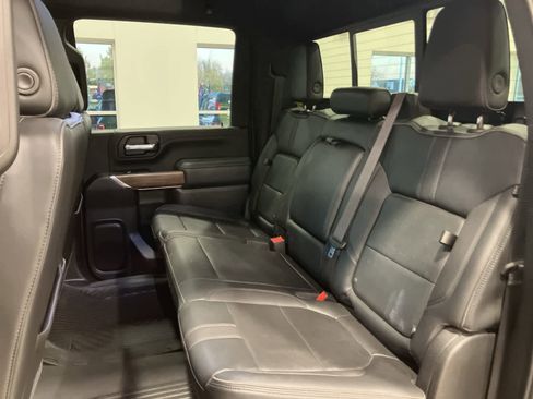 Used 2022 Chevrolet Silverado 2500 High Country image 30