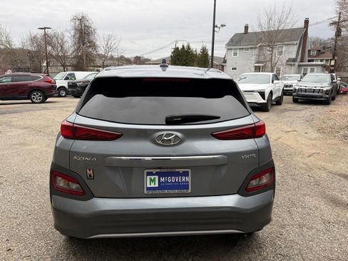Used 2020 Hyundai Kona Limited w/ Cargo Package image 4