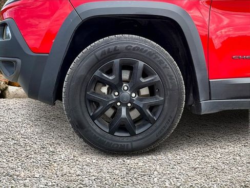 Used 2017 Jeep Cherokee Trailhawk w/ Comfort/Convenience Group image 9