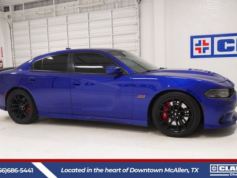 Used 2020 Dodge Charger Scat Pack w/ Dynamics Package RWD image 4