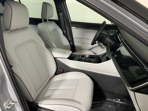 Used 2025 Jeep Wagoneer S Limited image 23