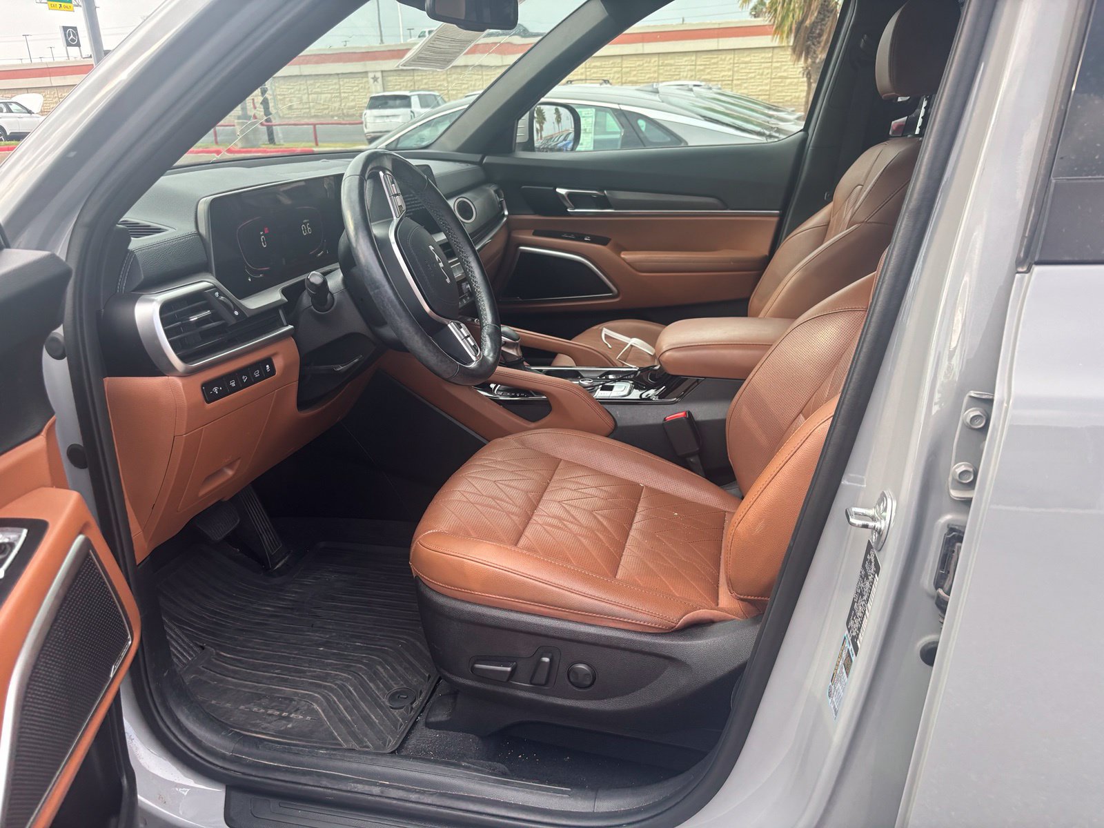 Used 2024 Kia Telluride EX X-Line AWD/4WD image 5