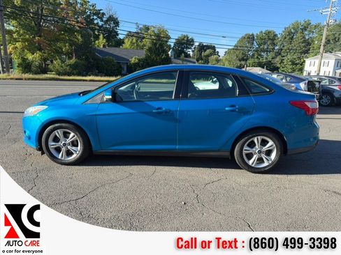 Used 2014 Ford Focus SE FWD image 2
