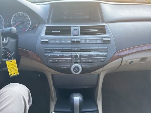 Used 2011 Honda Accord EX-L image 21